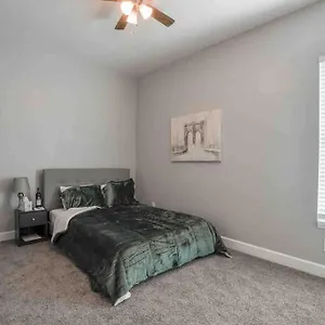  Holiday home Entire House-comfy/close To Downtown/ybor